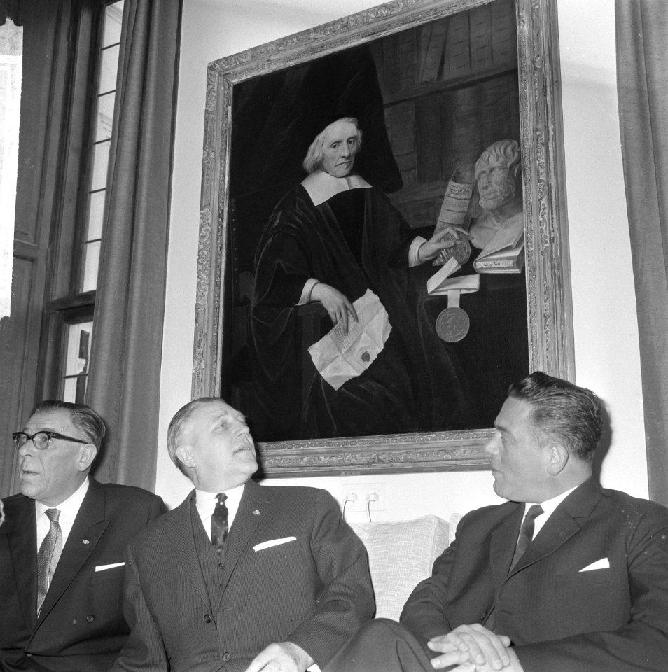 Minister president Marijnen ontvangt minister president ir Werner van Luxemburg, Bestanddeelnr 916-2181