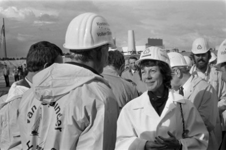 Minister Smit Kroes start werkzaamheden bouw brug-tunnel Zeeburg, Amsterdam Smi, Bestanddeelnr 933-0933