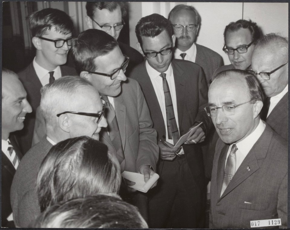 Minister-presidenten, pers, verlovingen, Cals, Jo, Bestanddeelnr 017-1129