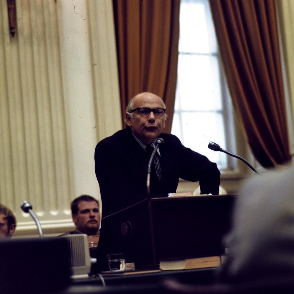 Minister-president Joop den Uyl aan het woord in de Tweede Kamer, Bestanddeelnr 254-9280