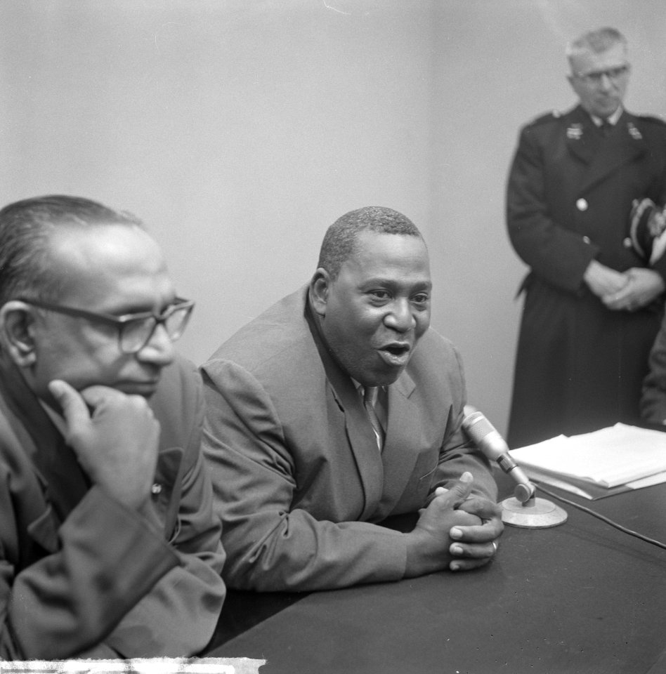 Minister-President Pengel van Suriname in Nederland aangekomen Minister-Preside, Bestanddeelnr 915-0950