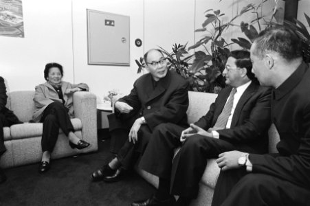 Minister Pais (Onderwijs en Wetenschappen) neemt afscheid van minister Jiang Ma…, Bestanddeelnr 930-4632