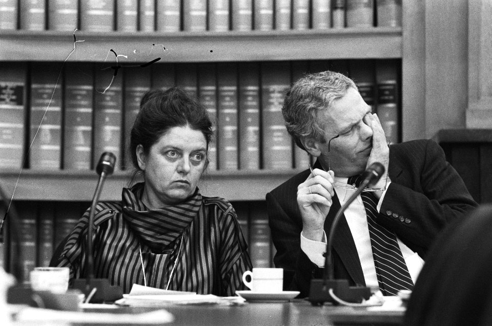 Minister Schoo en Van den Broek tijdens overleg ontwikkelingshulp Suriname, Bestanddeelnr 933-5877