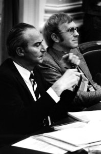 Minister Vredeling en staatssecretaris Stemerdink, Bestanddeelnr 927-9718