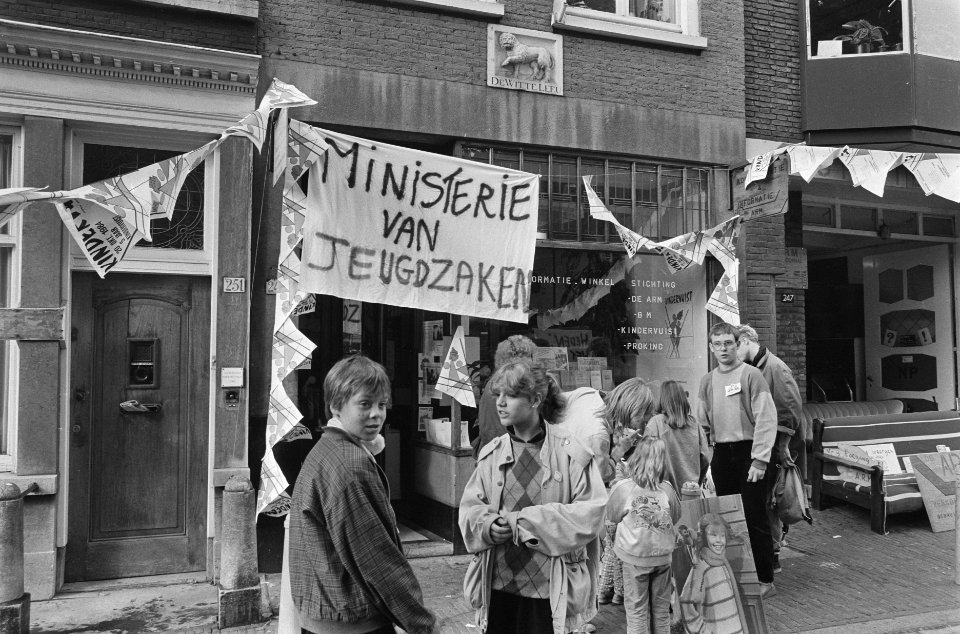 Ministerie van Jeugdbeleid in Utrecht in gebruik genome door Kinderen, Bestanddeelnr 933-7723