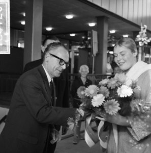 Minister Vrolijk en Ada Kok, Bestanddeelnr 918-4120