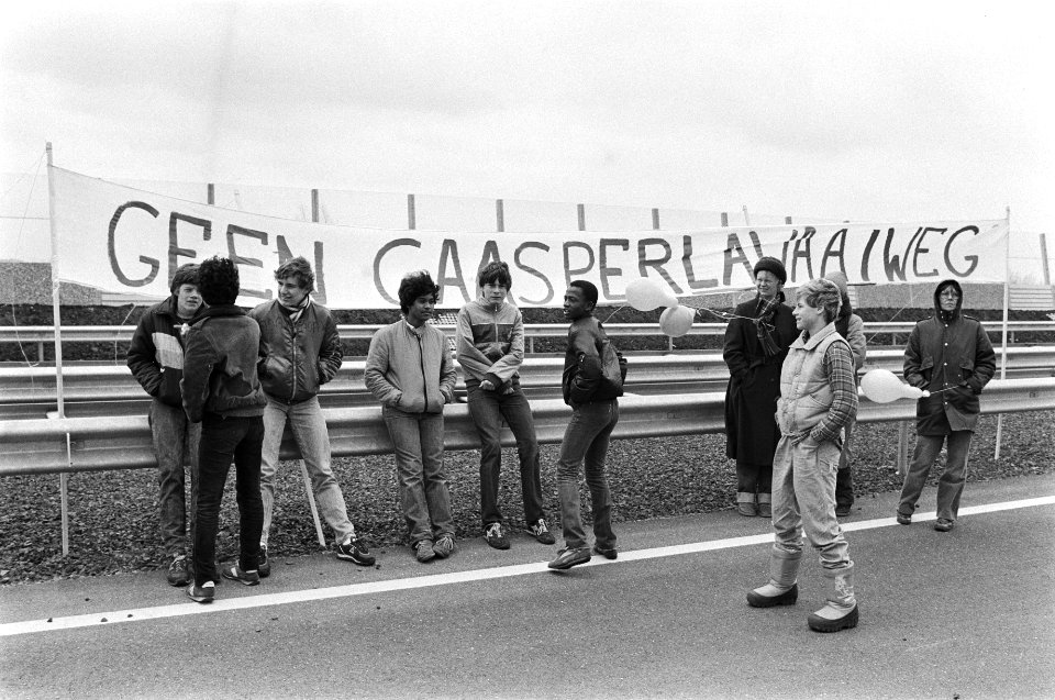 Minister Zeevalking verricht opening van Gaasperdammerweg en de aansluiting op d, Bestanddeelnr 932-0780