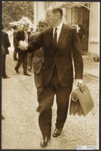 Ministers, VERTREKKEN, Luns, JAMH, Bestanddeelnr 083-0802