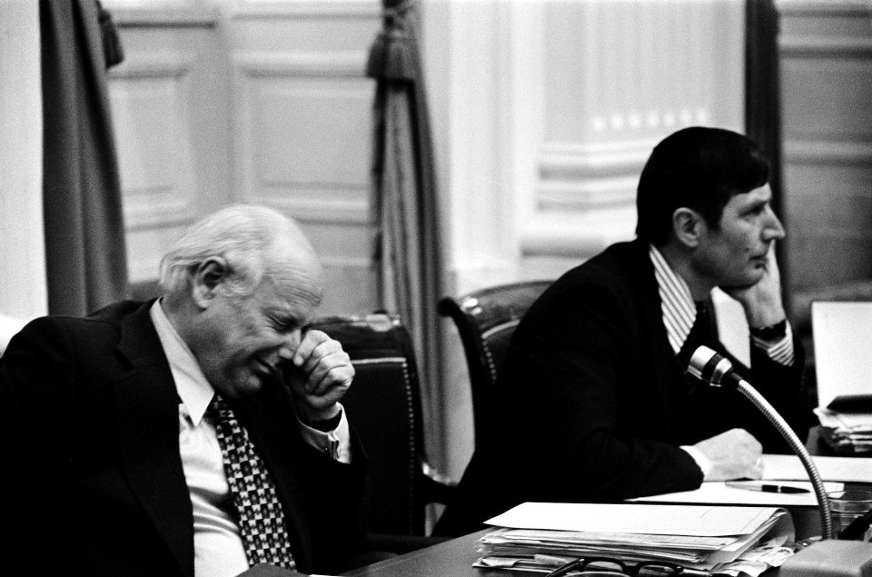 Minister-president Den Uyl (links) en minister van Justitie Van Agt, Bestanddeelnr 927-9683