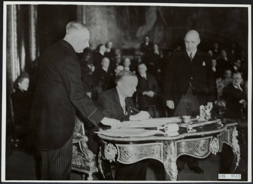 Ministers, verdragen, bidault, Bestanddeelnr 136-0511