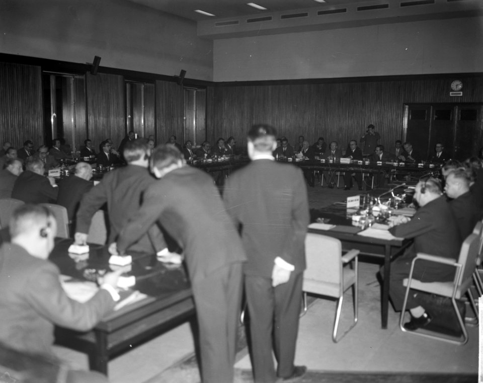 Ministerraad van de EEG te Brussel bijeen gekomen, Bestanddeelnr 915-9115