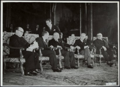 Ministers, verdragen, Bech, Bevin, Bidault, Boetzelaer van, Bestanddeelnr 136-0514