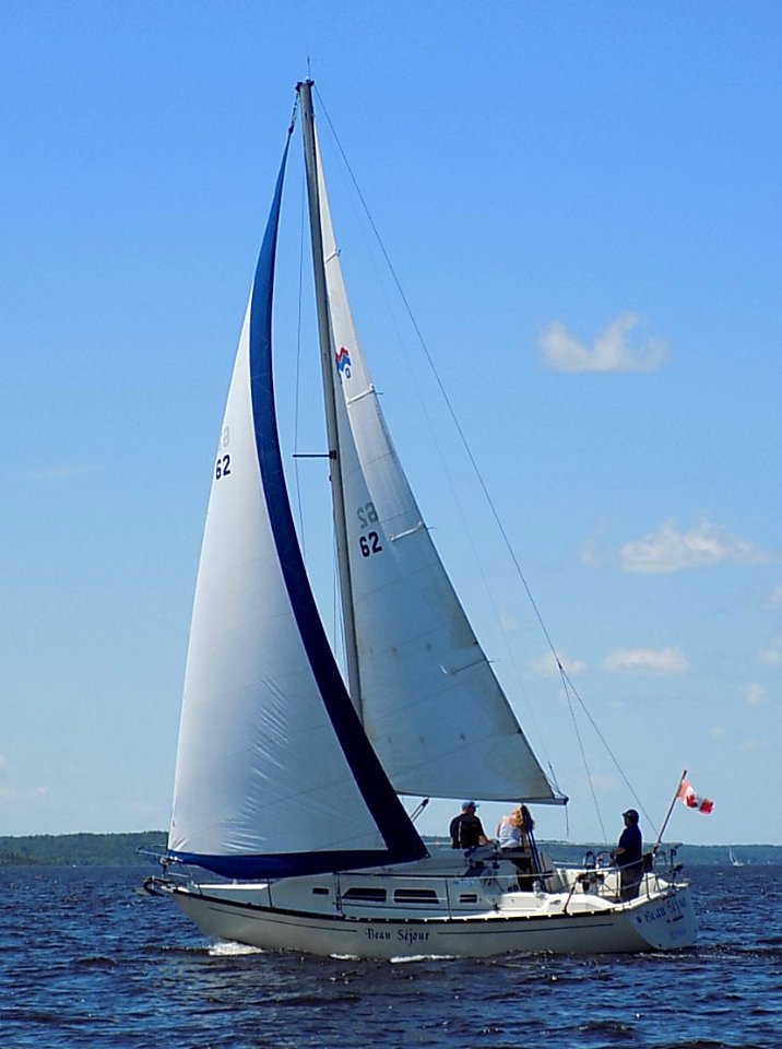 Mirage 30 sailboat Beau Sejour 2798