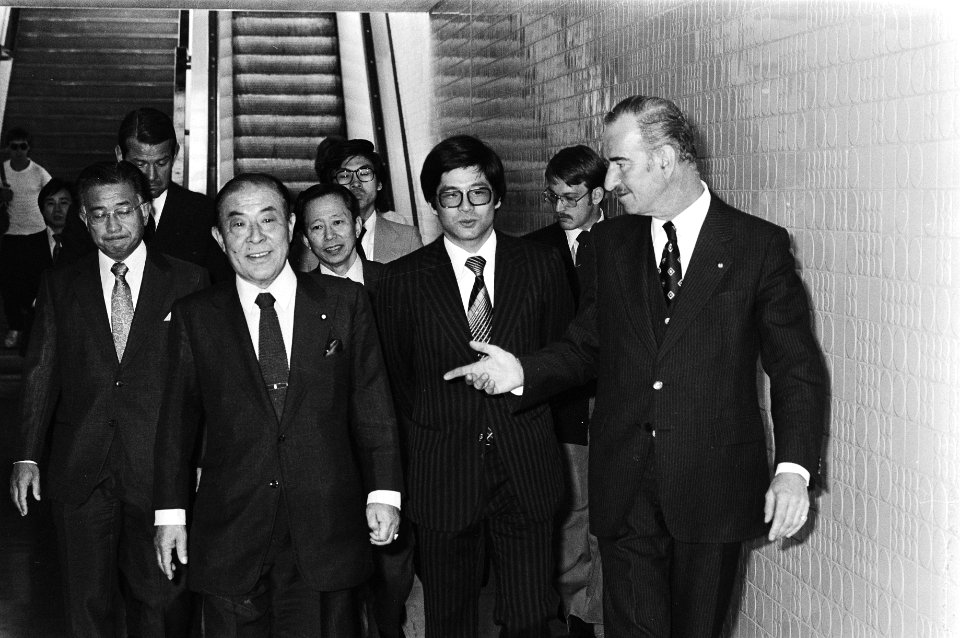 Ministers, aankomst en vertrek, Klaauw, Chris van der, Somoda, Suhau, Bestanddeelnr 930-3805