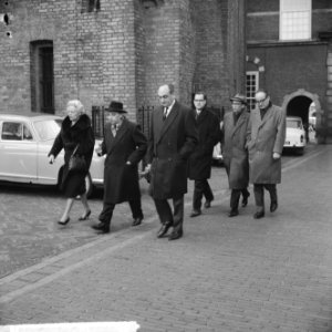Ministerraad vergaderde te Den Haag , v.l.n.r. de minist mevrouw drs. Schouwenaa, Bestanddeelnr 916-0262