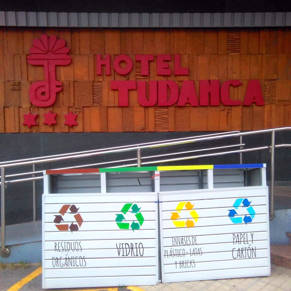 Miranda de Ebro - Hotel Tudanca, contenedores