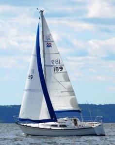 Mirage 25 sailboat 1405