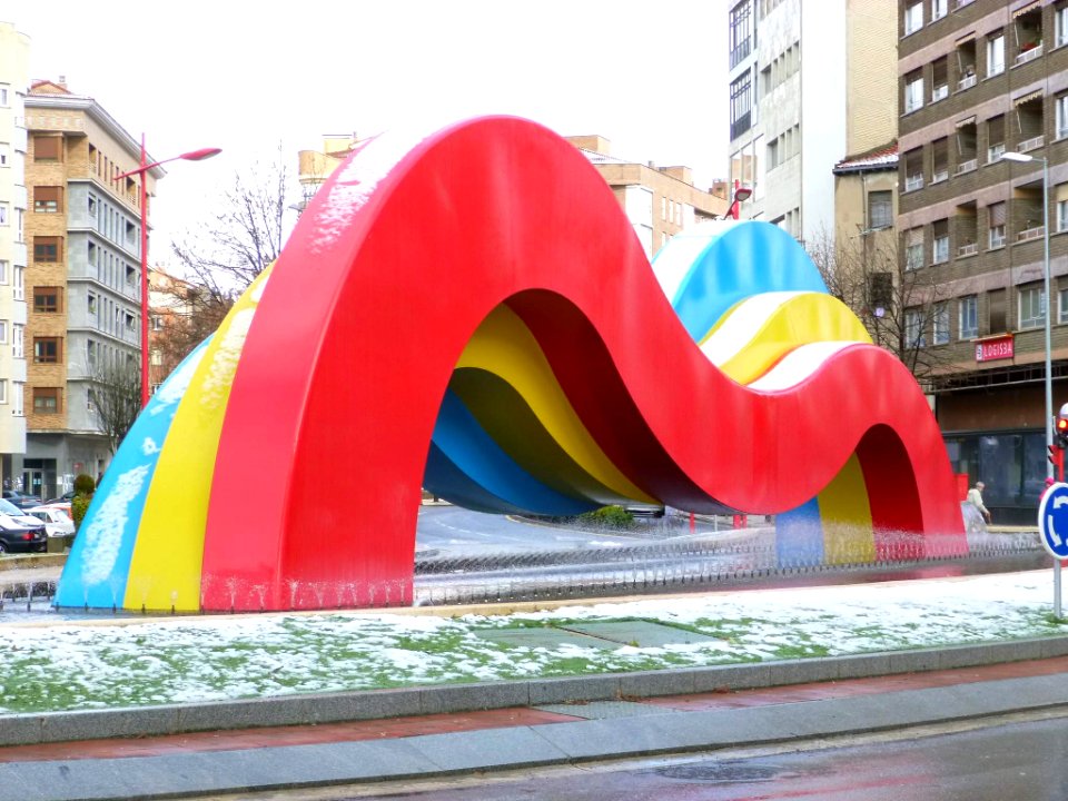 Miranda de Ebro - Escultura Vivir Miranda 1
