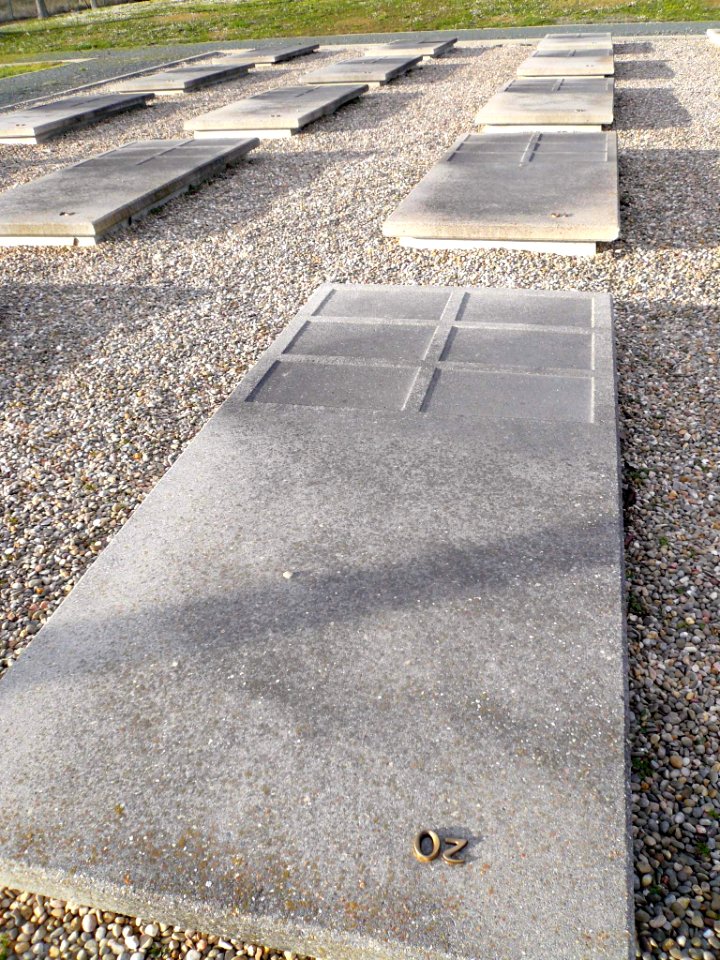 Miranda de Ebro - Cementerio Municipal de Altamira 14