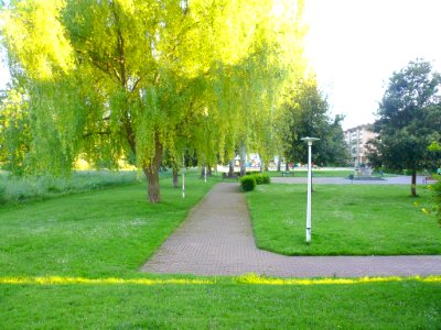 Miranda de Ebro - Parque aledaño a la Calle Cantabria