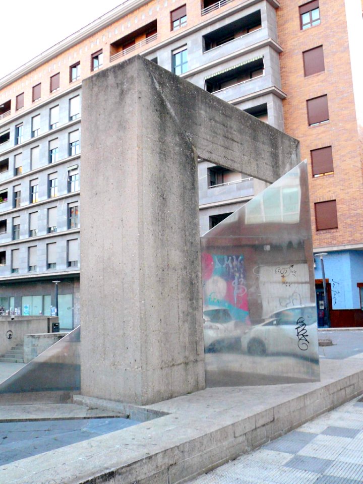 Miranda de Ebro - Monumento a la Constitución Española de 1978