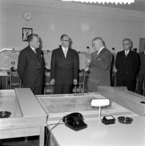 Minister Struijken bezoekt BB te Rotterdam, Bestanddeelnr 908-3075