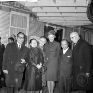Minister Soebandrio in Rotterdam, rondvaart met Spidoschip de Stad Rotterdam het, Bestanddeelnr 916-3123