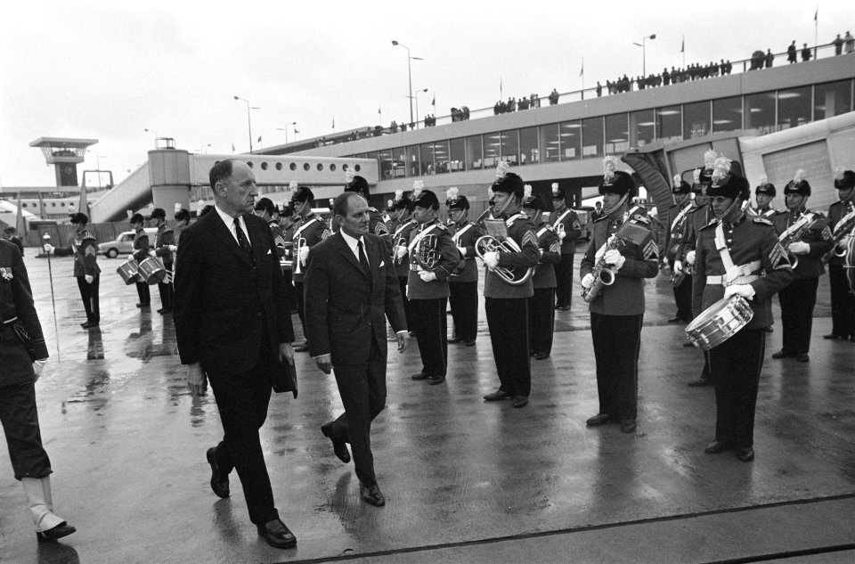 Minister van Buitenlandse Zaken van Joegoslavie, Mirko Tepavac arriveert op Schi, Bestanddeelnr 923-6194
