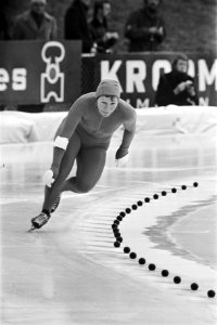 Nationale kampioenschappen schaatsen te Assen Annie Borkink tijdens 1500 meter, Bestanddeelnr 928-9713