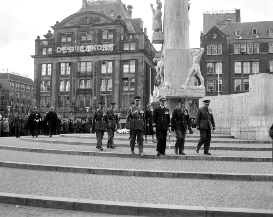 Nationale Herdenking gevallenen op de Dam bij het Nationaal Monument Kransleggi, Bestanddeelnr 915-1190