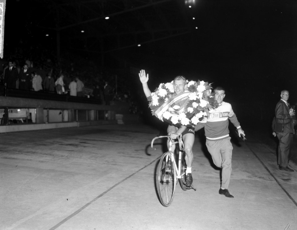Nationale kampioenschappen wielrennen op de baan in Olympisch Stadion te Amsterd, Bestanddeelnr 916-7273