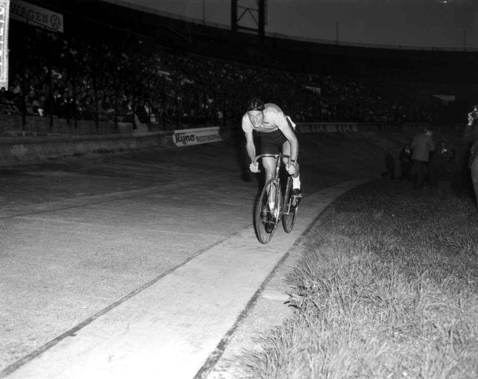 Nationale kampioenschappen wielrennen op de baan in Olympisch Stadion te Amsterd, Bestanddeelnr 916-7270