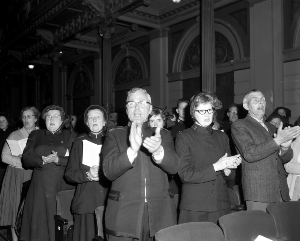 Nationale Jubileum-bijeenkomst Leger des Heils in concertgebouw (overzicht), Bestanddeelnr 913-9105