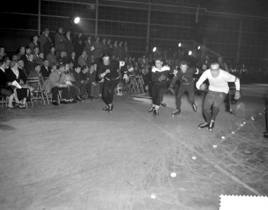 Nationale rolschaatswedstrijden in het veilinggebouw te Honselaarsdijk, moment u, Bestanddeelnr 910-2748