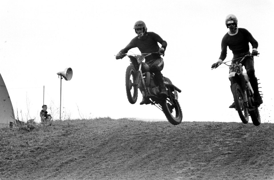 Nationale team, Motorcross op nieuw circuit in Amsterdam West een moment tijde, Bestanddeelnr 927-5888