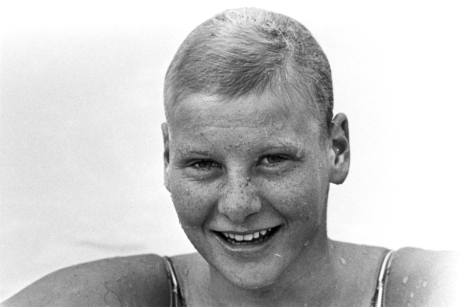 Nationale kampioenschappen zwemmen te Den Haag , Linda de Boer kop, Bestanddeelnr 924-7692