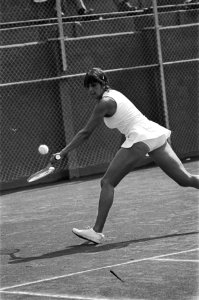 Nationale Kampioenschappen Tennis 1976, Judith Salome in haar partij tegen mevro, Bestanddeelnr 928-7272