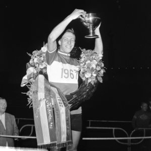 Nationale Kampioenschappen Wielrennen op de baan in Olympisch Stadion . Nederlan, Bestanddeelnr 920-5453