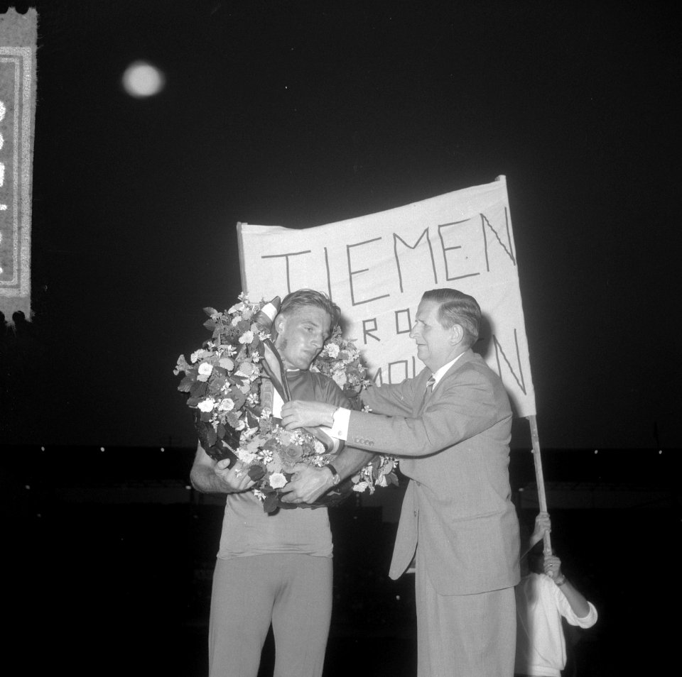 Nationale kampioenschappen wielrennen op de baan in Olympisch Stadion te Amsterd, Bestanddeelnr 916-7260