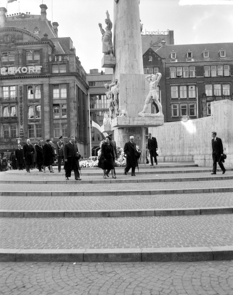 Nationale Herdenking gevallenen op de Dam bij het Nationaal Monument Kransleggi, Bestanddeelnr 915-1184