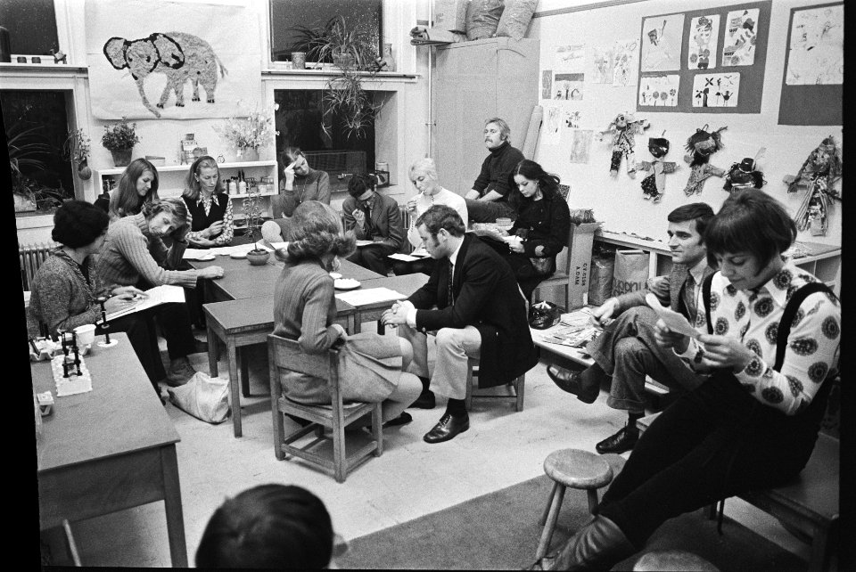 Nationale Ouderavond op lagere scholen en kleuterscholen in Nederland ouders va, Bestanddeelnr 923-9886