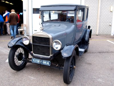 Nationale oldtimerdag Zandvoort 2010, FORD pic3