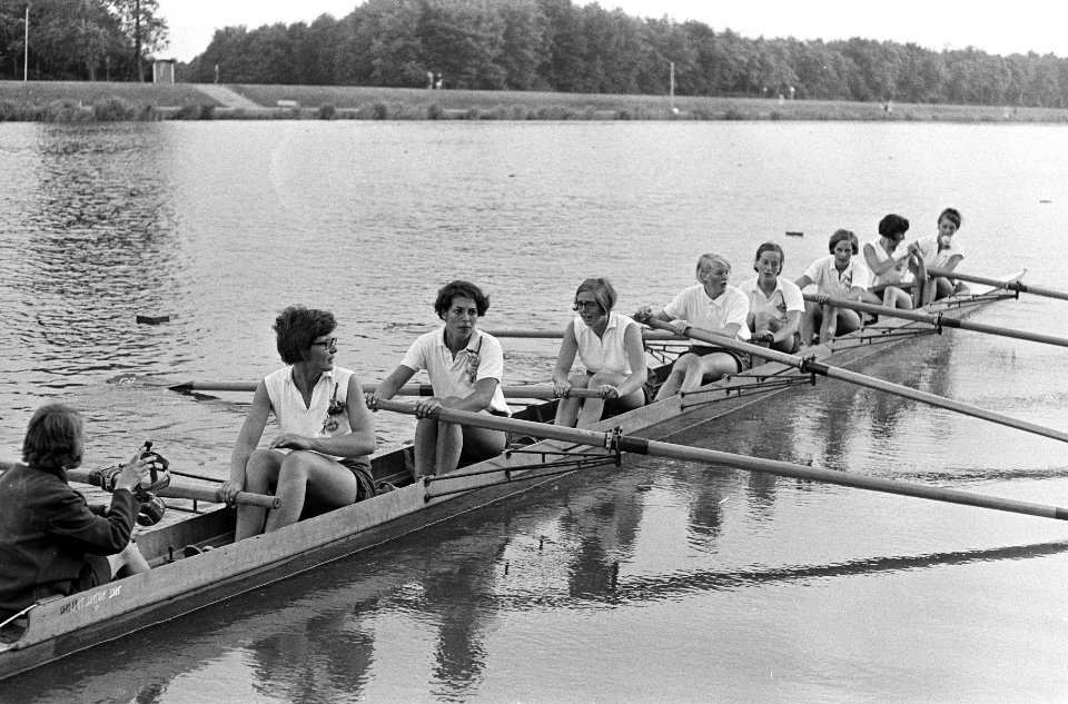 Nationale Roeikampioenschappen op de Bosbaan. Bij de dames achten won De Vliet, Bestanddeelnr 920-5226