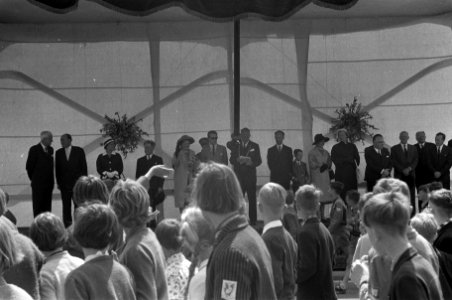 Nationale manifestatie van de Mobiele Brigade in Utrech Prinses Beatrix en Prins, Bestanddeelnr 911-3196