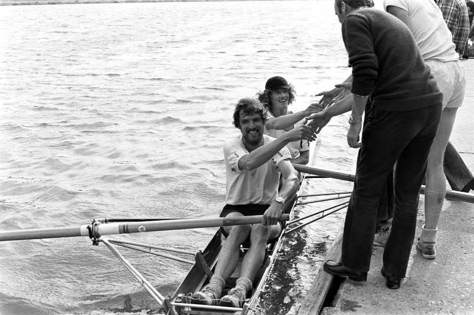 Nationale roeiwedstrijden op Bosbaan te Amsterdam, 12, van der Hirst , 13, Boesc, Bestanddeelnr 928-5794