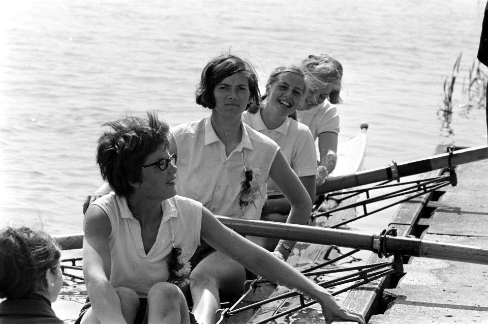 Nationale Roeiwedstrijden op Bosbaan dames vier De Vlie, Bestanddeelnr 922-5002