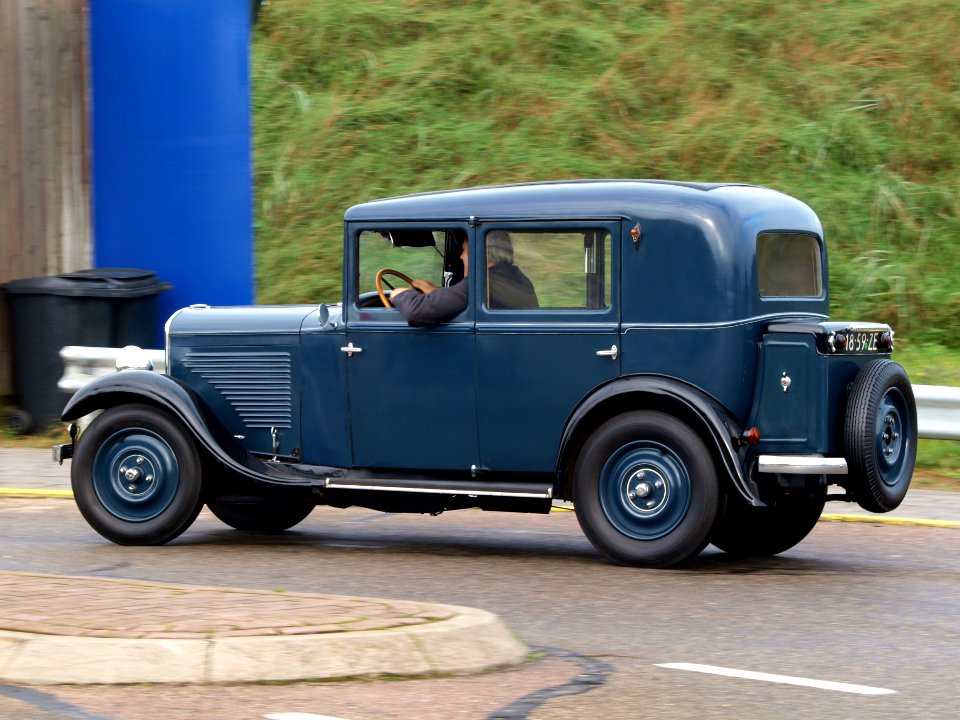 Nationale oldtimerdag Zandvoort 2010, 1931 PEUGEOT 201 C, 18-59-ZE pic2