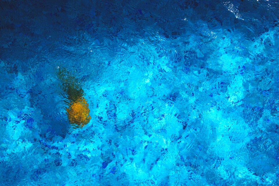 Pineapple pool sand