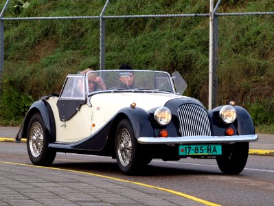 Nationale oldtimerdag Zandvoort 2010, MORGAN PLUS 4, 17-85-HA