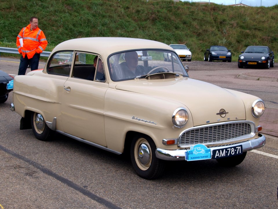 Nationale oldtimerdag Zandvoort 2010, 1956 OPEL OLYMPIA, AM-78-71 pic2